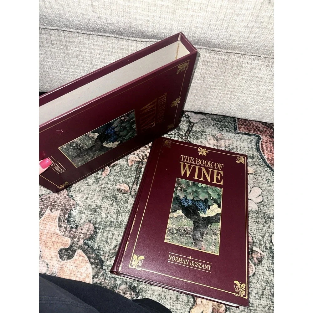 1991 The Book Of‎ Wine Norman Bezzant Hardcover With Slipcase Sleeve Cover